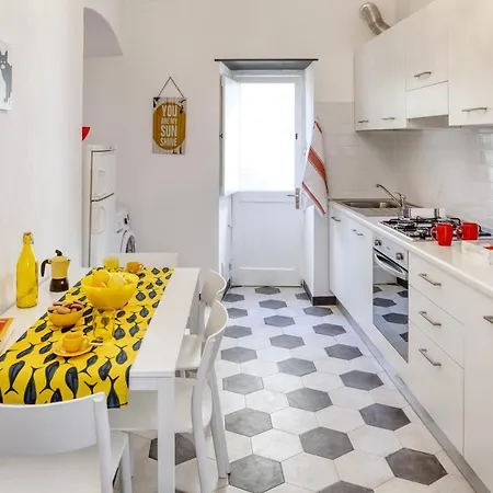 Clarissa House Apartment