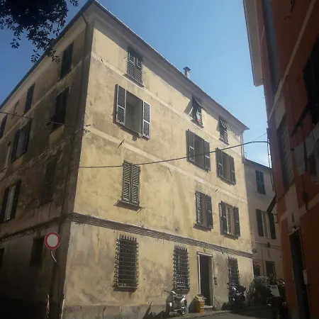 Clarissa House Lägenhet Levanto