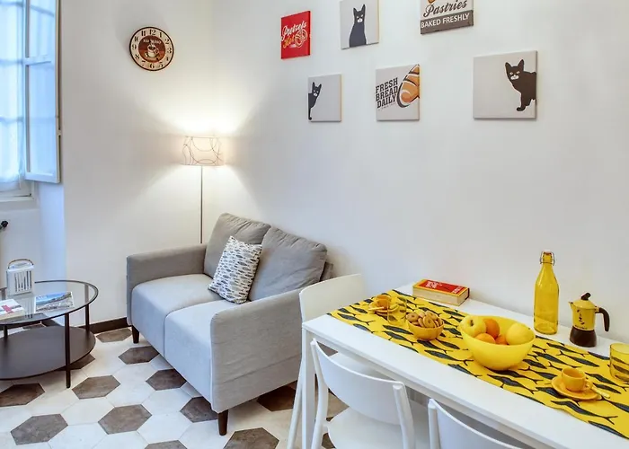 Clarissa House شقة